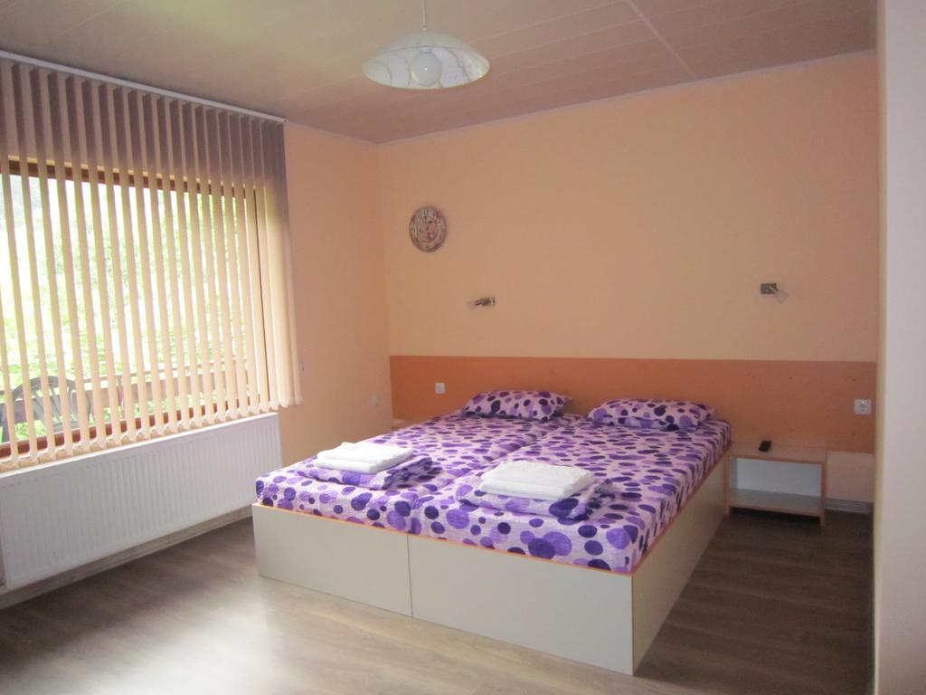 Slavina Guest House Sapareva Banya Luaran gambar